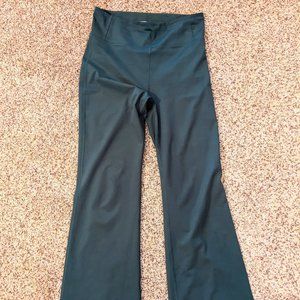 Girlfriend Collective Compression Flare Leggings - XL, Dark Green
